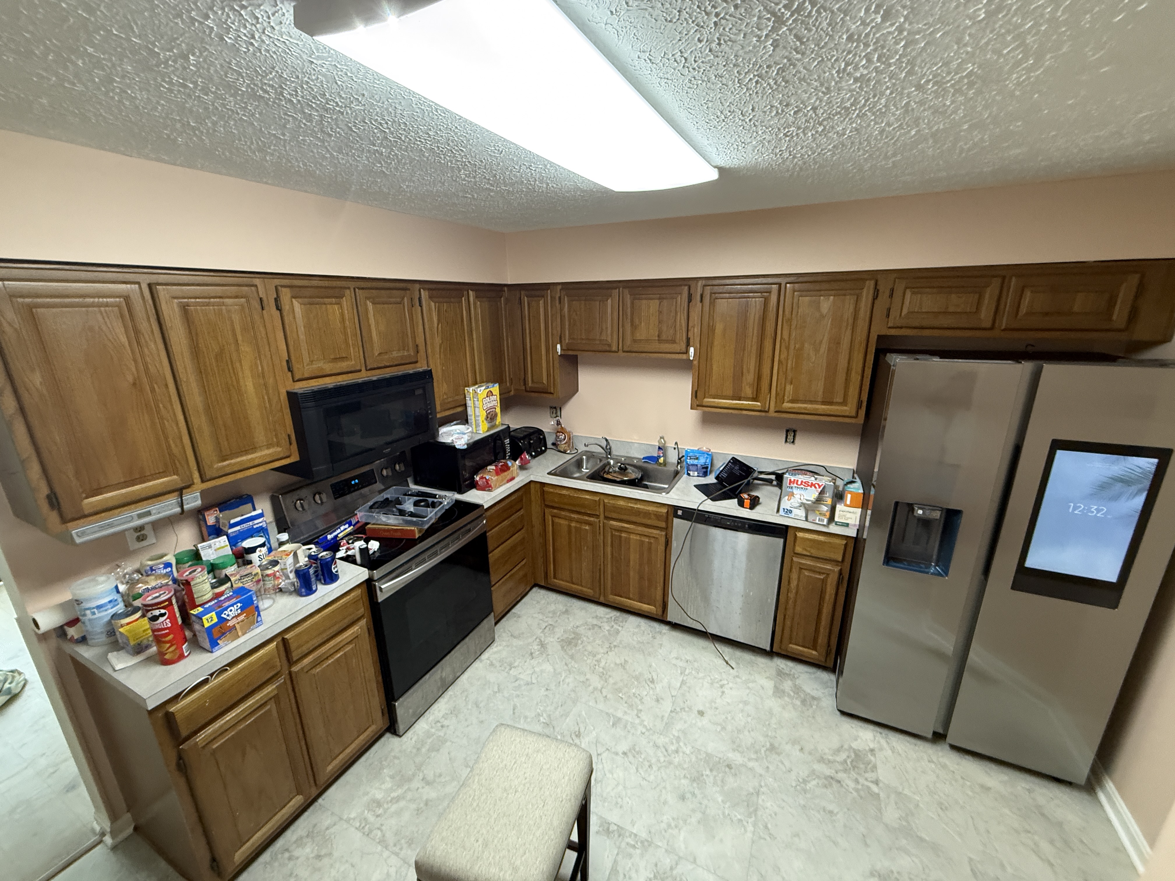 Kitchen before remodeling - Leslie project